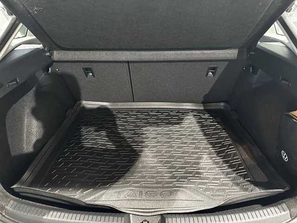 Volkswagen Taigo usata a Genova (9)