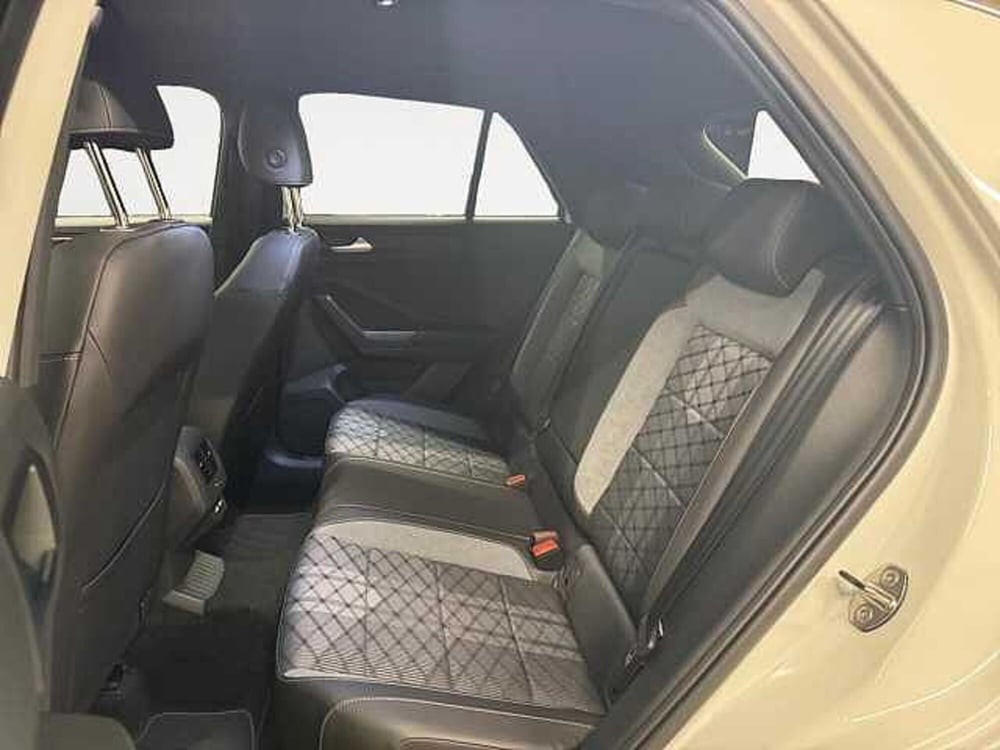 Volkswagen T-Roc nuova a Lecco (7)