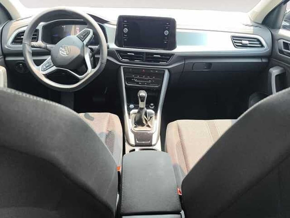 Volkswagen T-Roc nuova a Lecco (9)