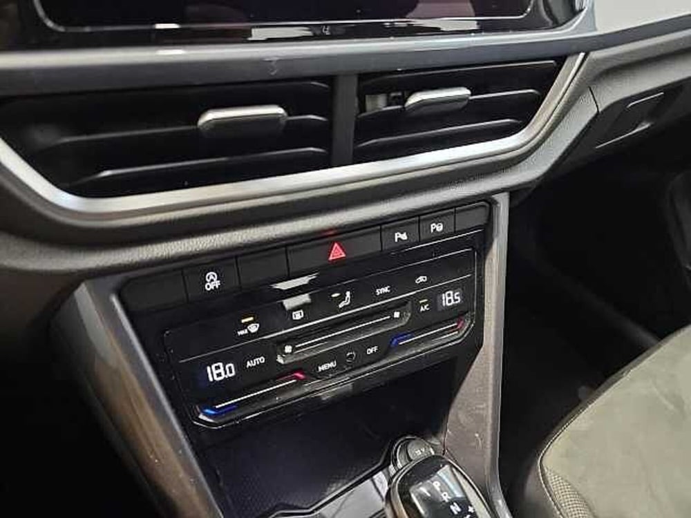 Volkswagen T-Roc usata a Lecco (18)