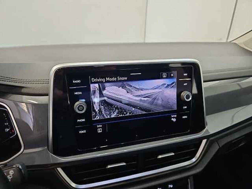 Volkswagen T-Roc usata a Lecco (19)