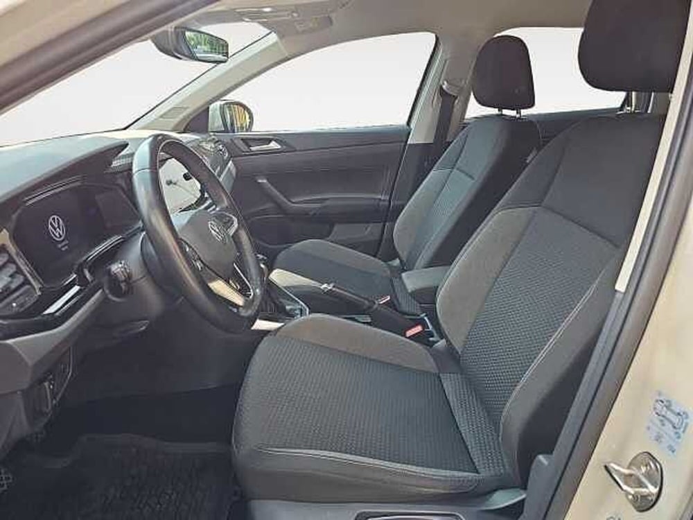 Volkswagen Taigo usata a Lecco (12)
