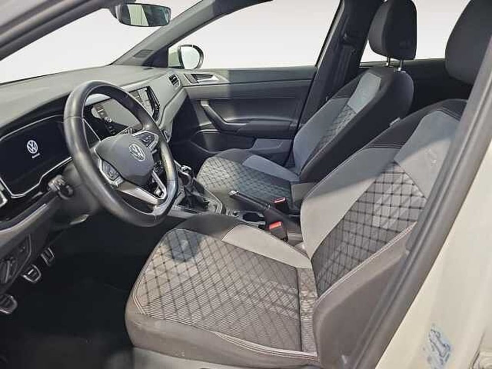 Volkswagen Taigo usata a Lecco (12)