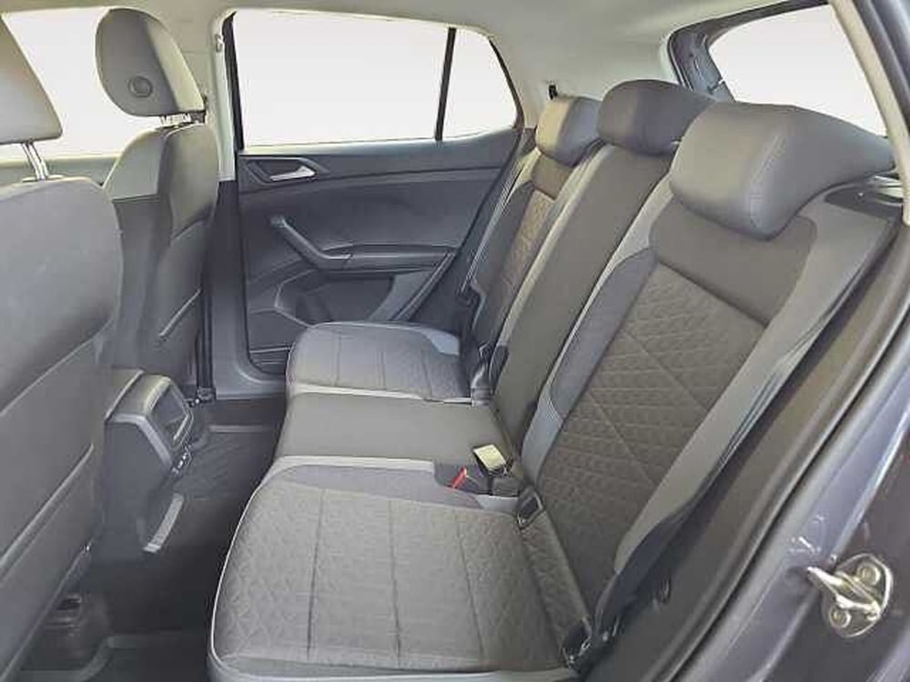 Volkswagen T-Cross usata a Lecco (13)