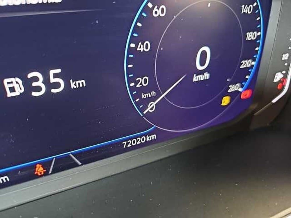 Volkswagen T-Cross usata a Lecco (17)