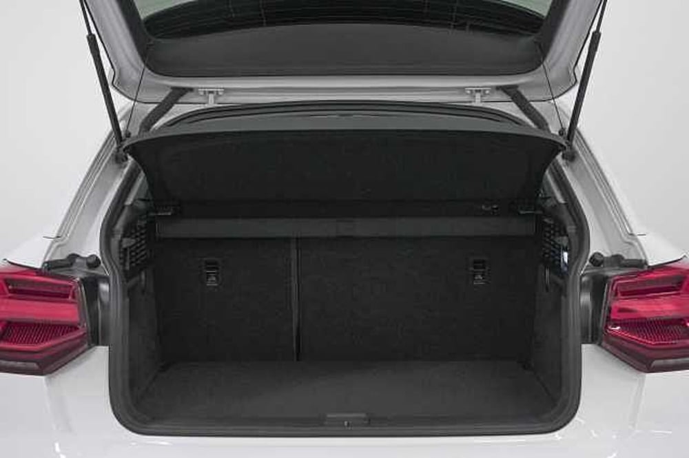 Audi Q2 usata a Como (10)