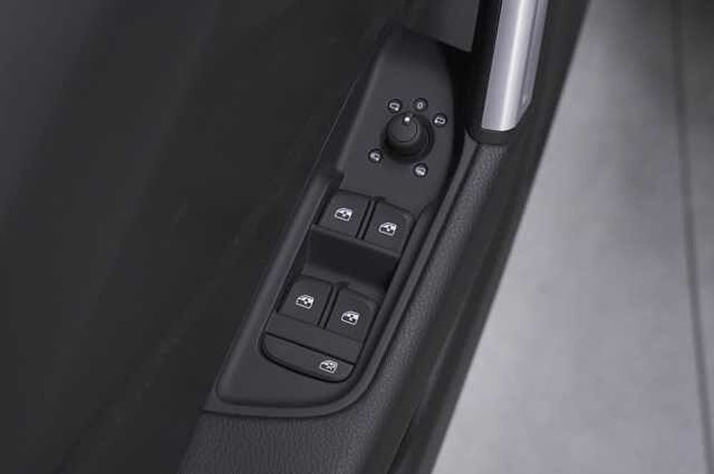 Audi Q2 usata a Como (16)