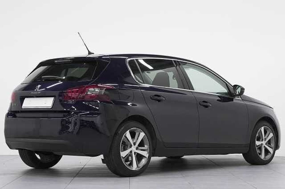 Peugeot 308 usata a Como (4)