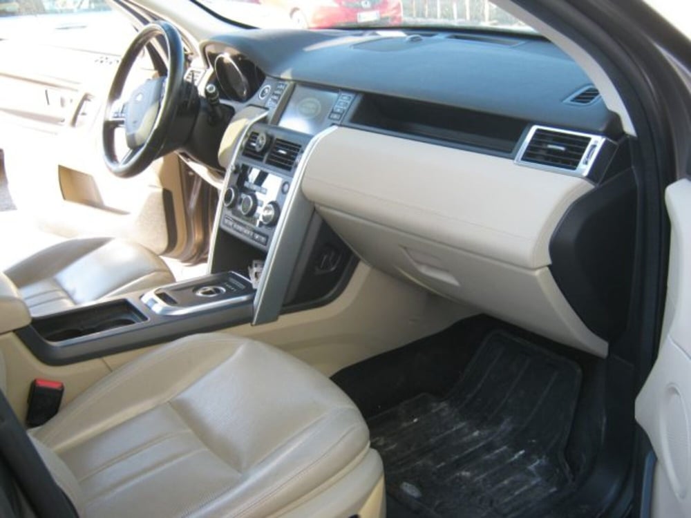 Land Rover Discovery Sport usata a Ascoli Piceno (11)