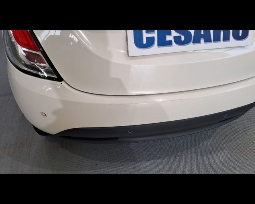 Lancia Ypsilon usata a Aosta (14)