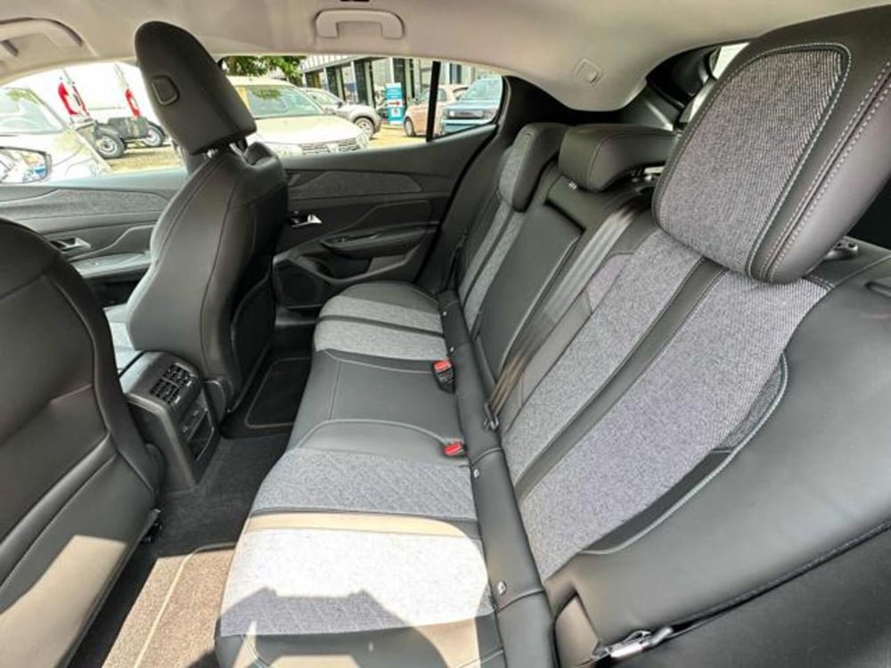 Peugeot 408 usata a Milano (12)