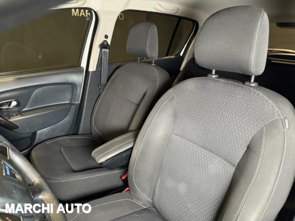 Dacia Sandero usata a Perugia (11)