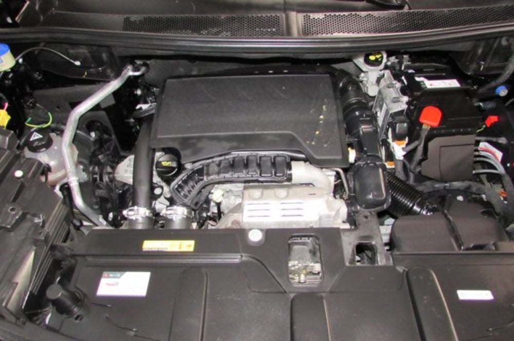 Peugeot 5008 usata a Milano (18)