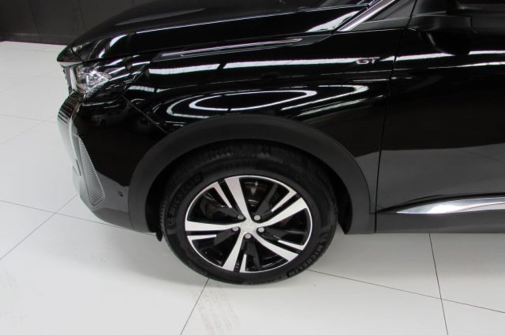 Peugeot 5008 usata a Milano (5)