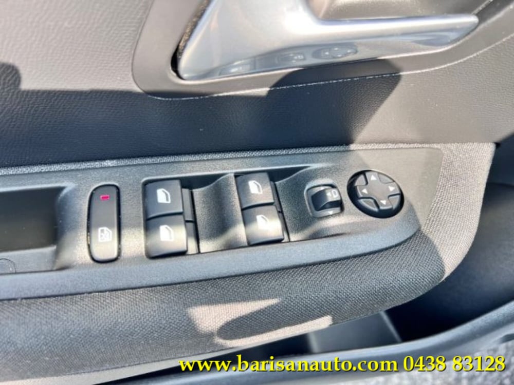 Peugeot 208 usata a Treviso (9)