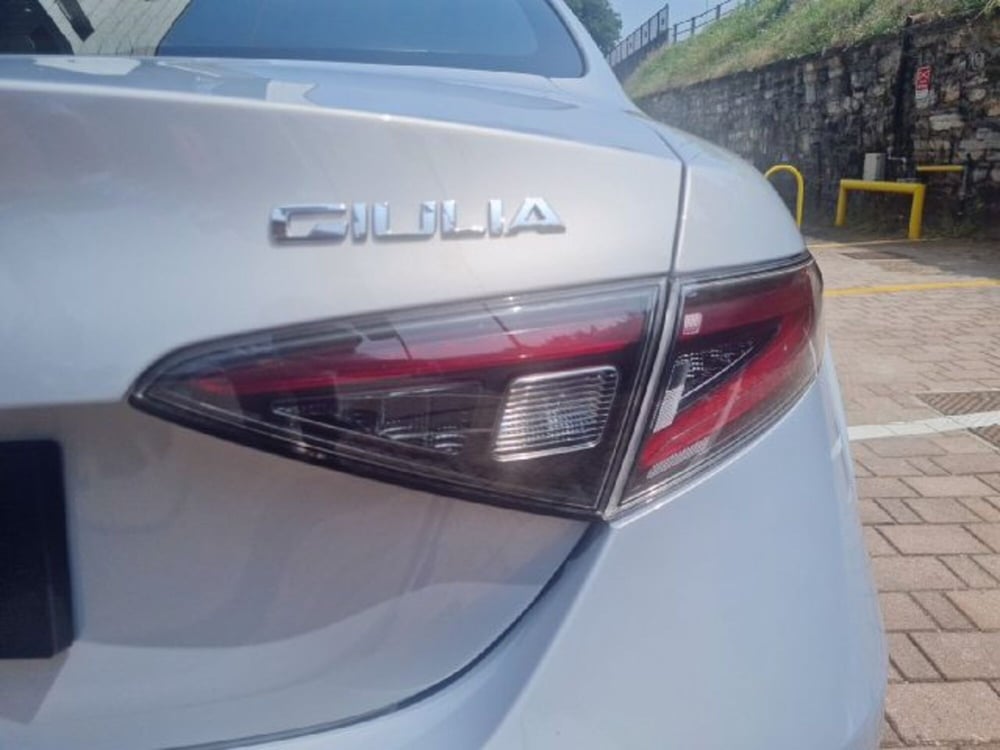 Alfa Romeo Giulia nuova a Monza e Brianza (15)