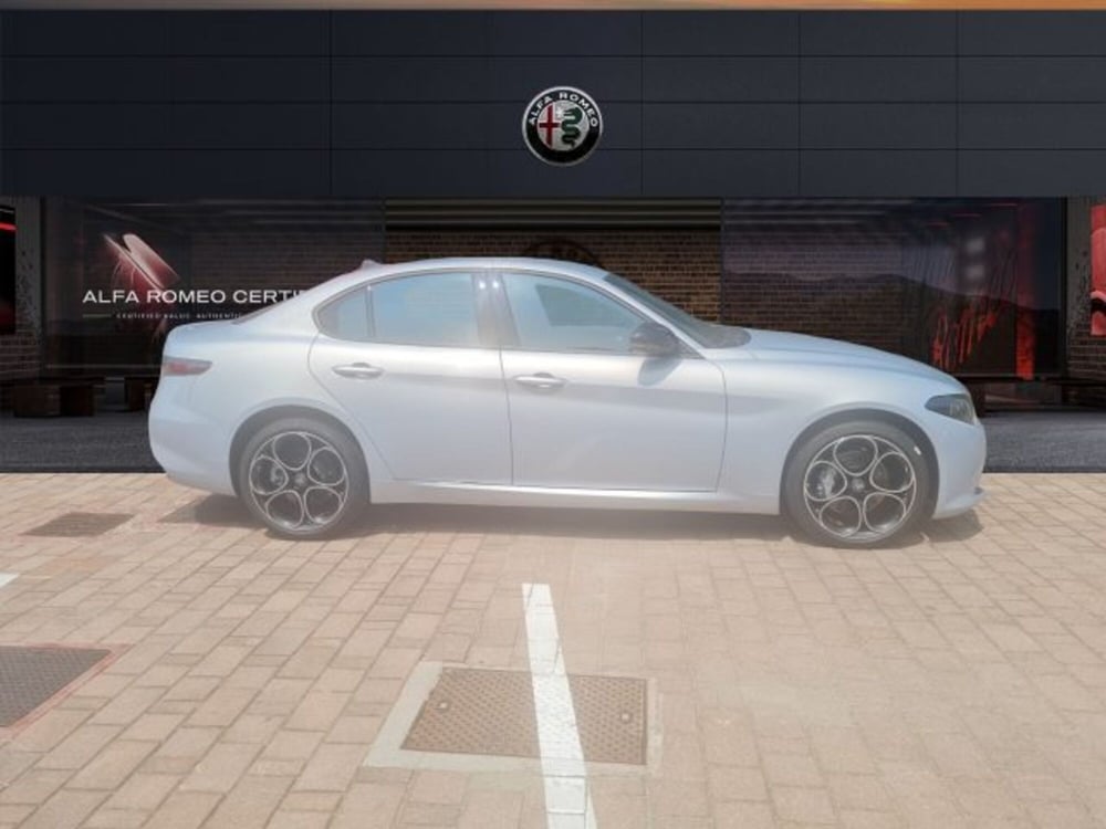 Alfa Romeo Giulia nuova a Monza e Brianza (4)