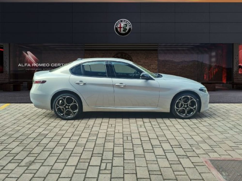 Alfa Romeo Giulia nuova a Monza e Brianza (4)