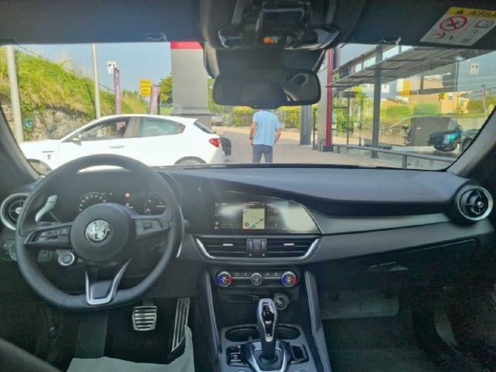 Alfa Romeo Giulia nuova a Monza e Brianza (8)