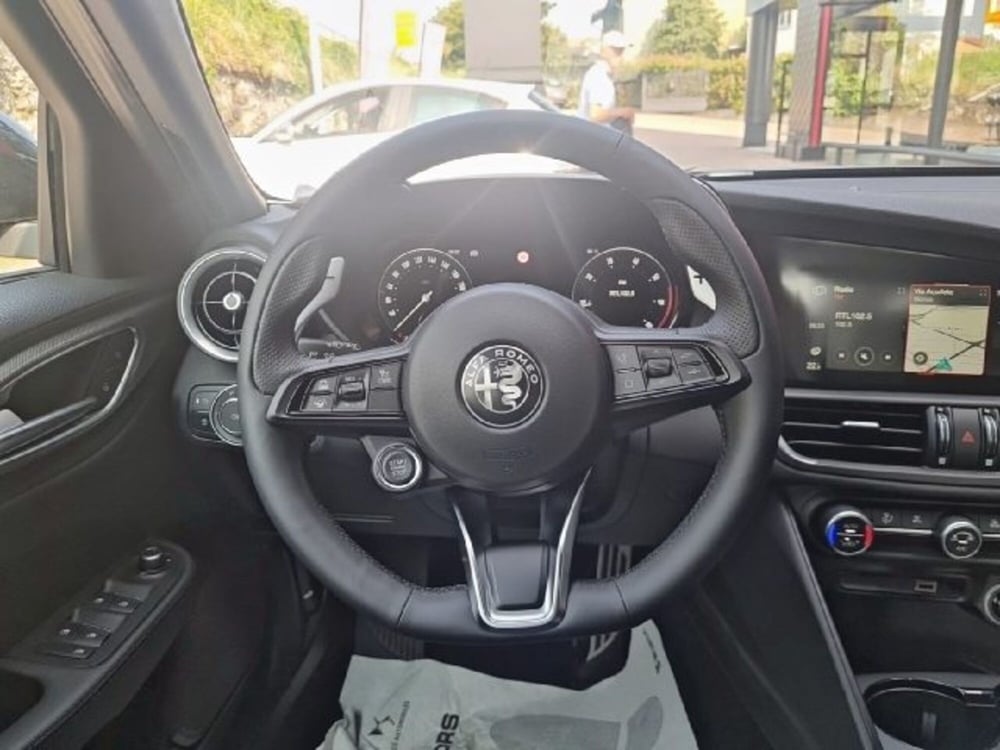 Alfa Romeo Giulia nuova a Monza e Brianza (9)