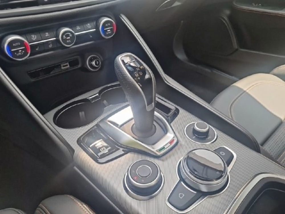 Alfa Romeo Giulia nuova a Monza e Brianza (18)