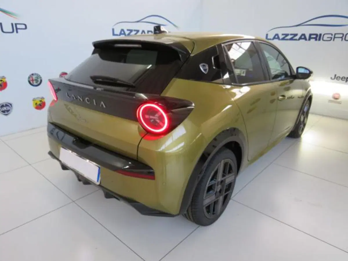 Lancia Ypsilon nuova a Lodi (6)