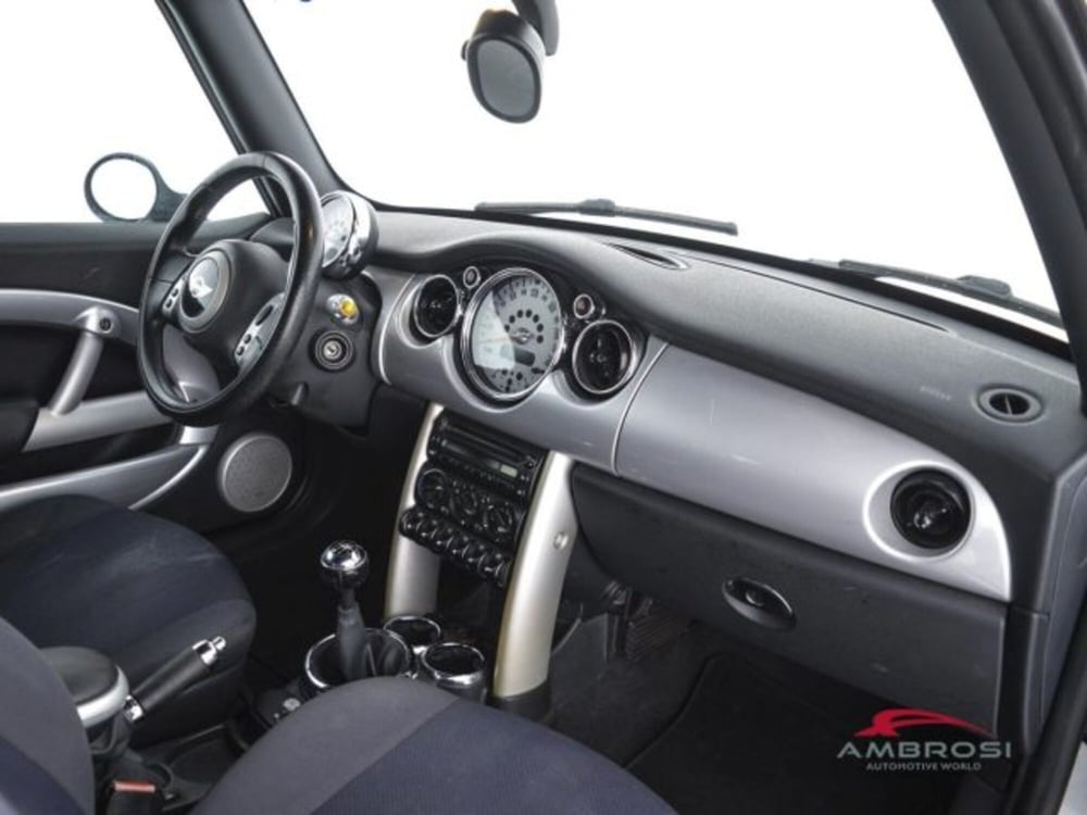 MINI Mini Cabrio usata a Perugia (12)