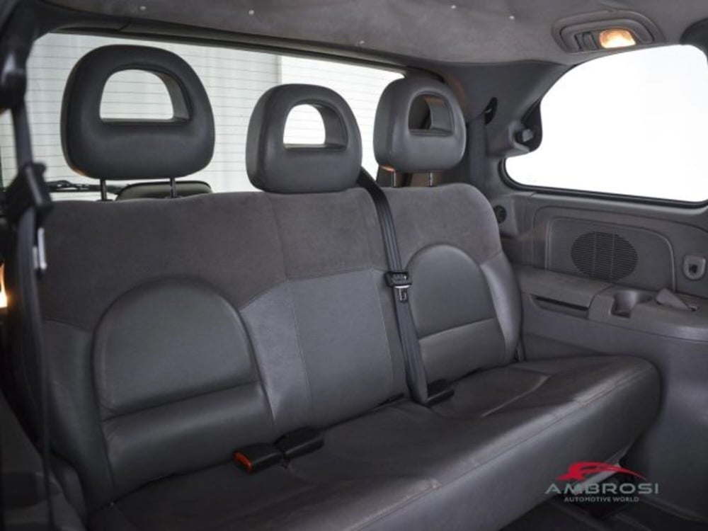 Chrysler Voyager usata a Perugia (12)