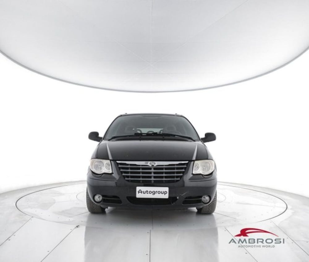 Chrysler Voyager usata a Perugia (5)