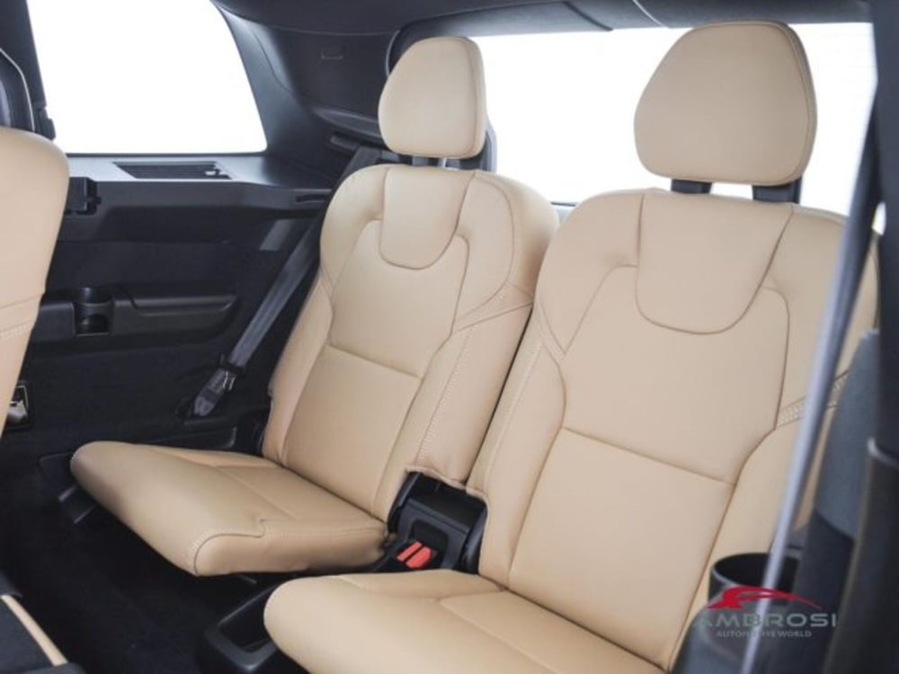 Volvo XC90 nuova a Perugia (11)