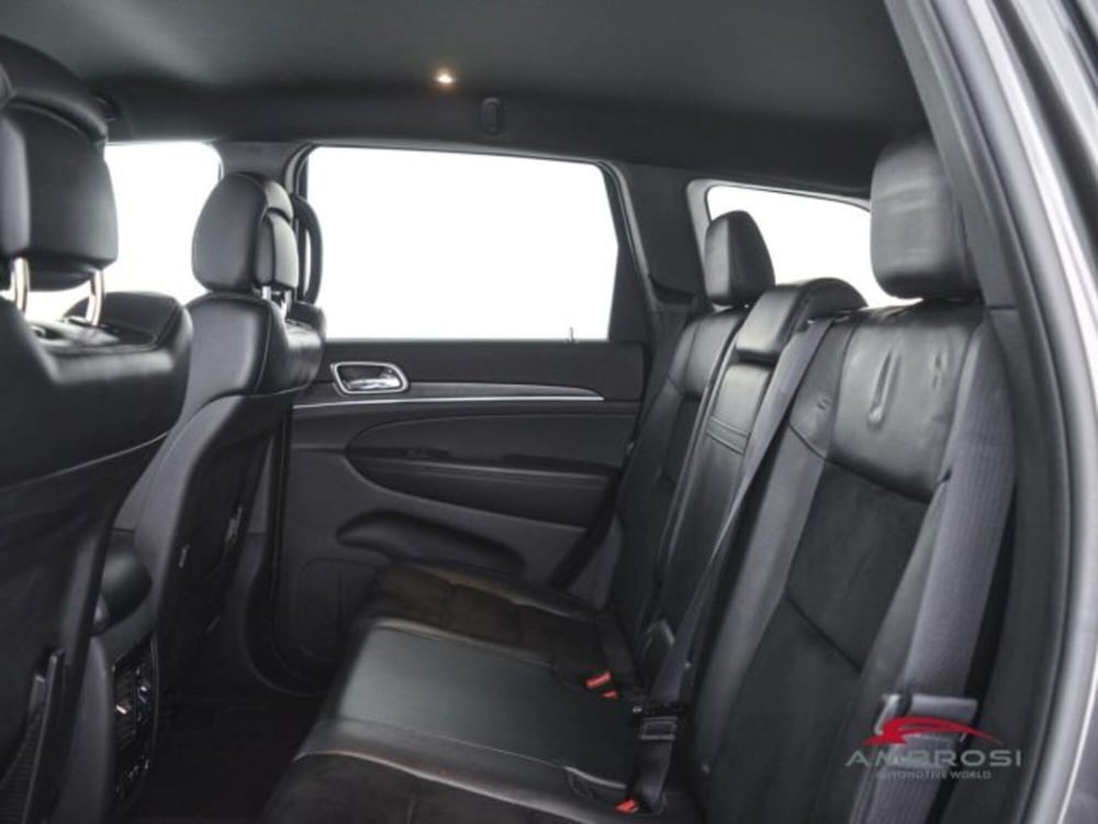Jeep Grand Cherokee usata a Perugia (10)
