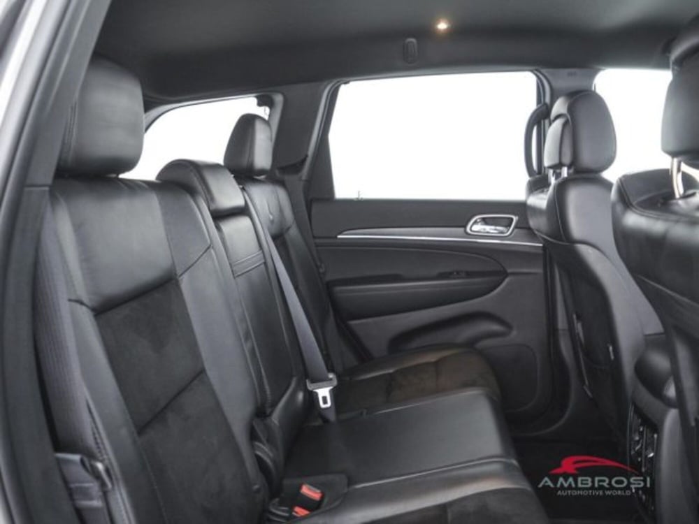 Jeep Grand Cherokee usata a Perugia (11)