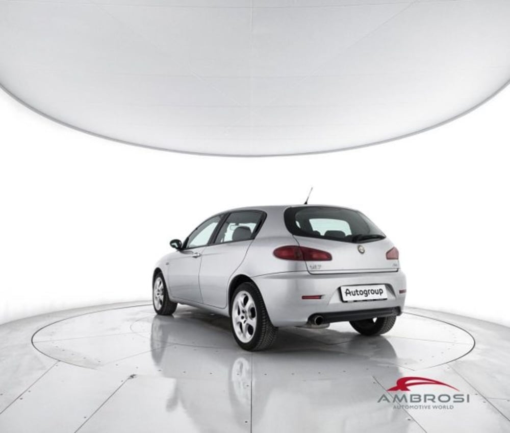 Alfa Romeo 147 usata a Perugia (4)