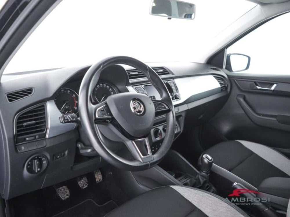 Skoda Fabia usata a Perugia (8)