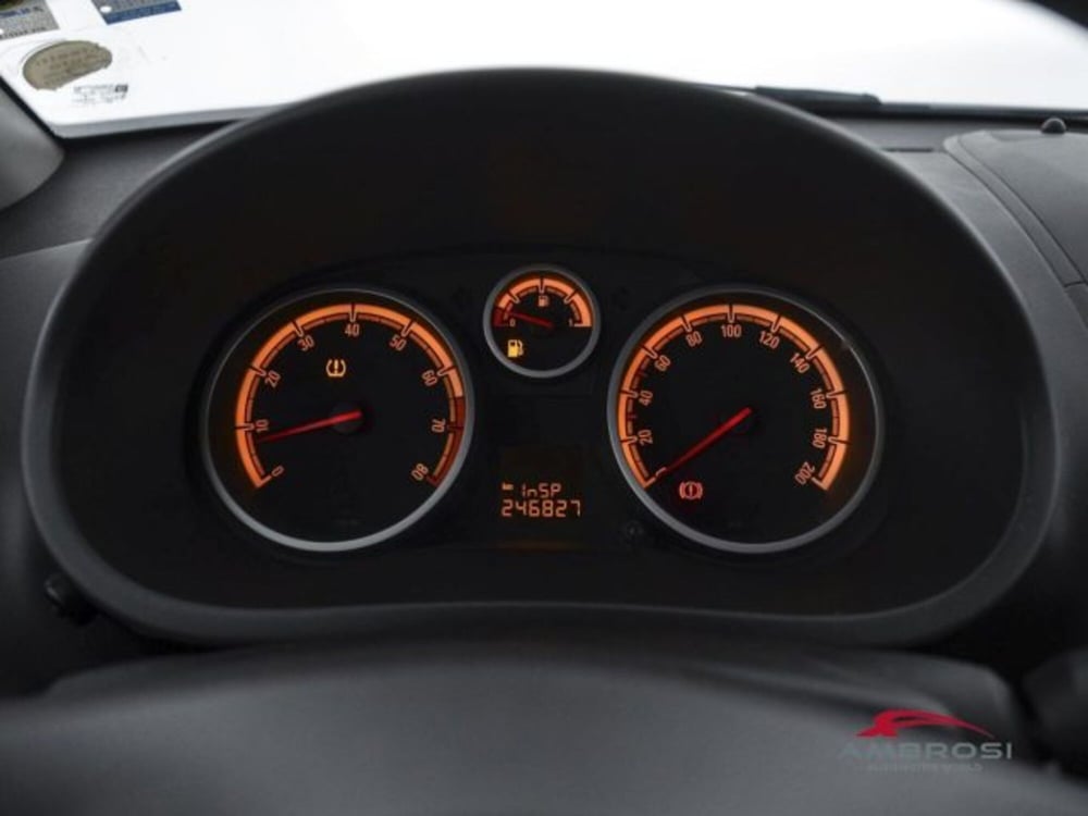 Opel Corsa usata a Perugia (13)