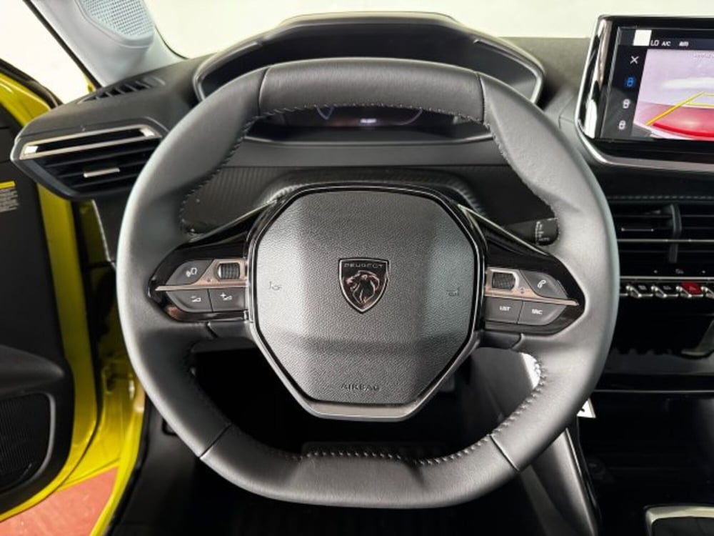 Peugeot 208 nuova a Torino (14)