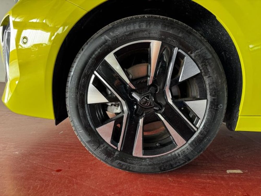 Peugeot 208 nuova a Torino (19)