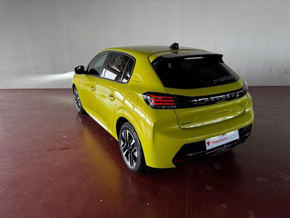Peugeot 208 nuova a Torino (3)