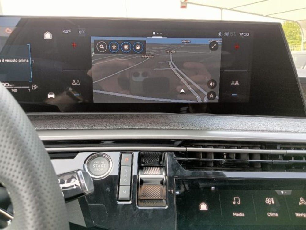 Peugeot 5008 nuova a Brescia (8)