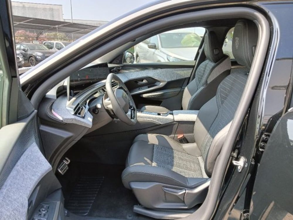 Peugeot 5008 nuova a Brescia (9)