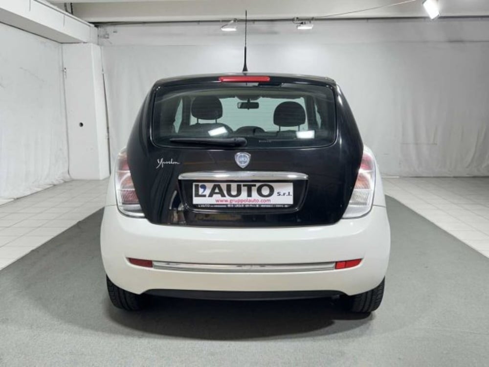 Lancia Ypsilon usata a Sondrio (4)
