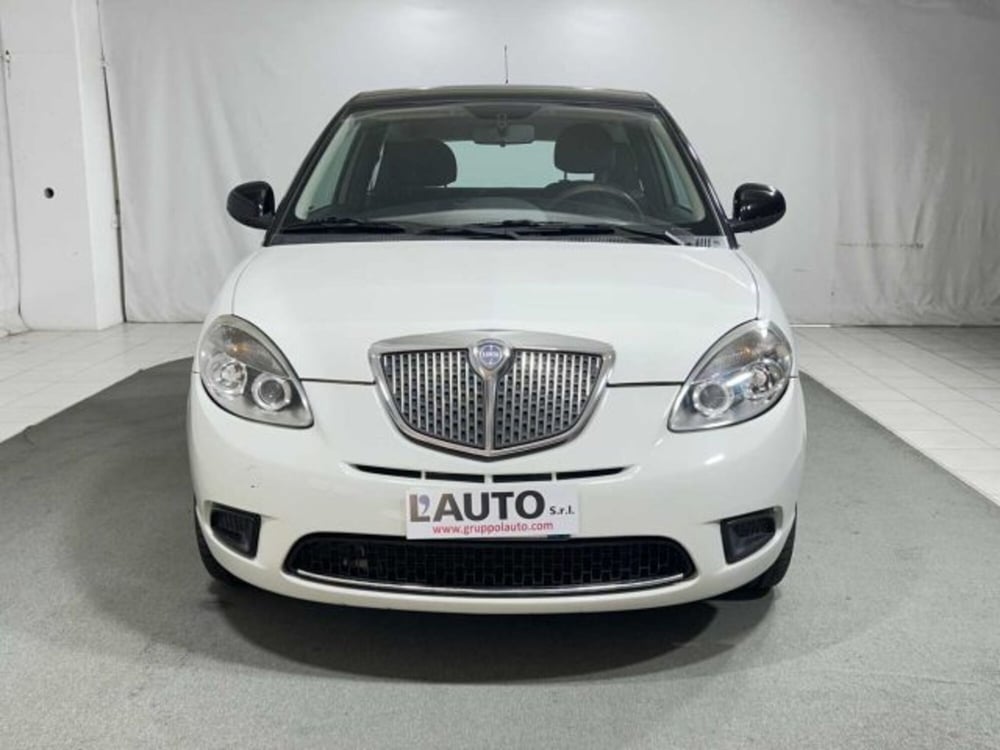 Lancia Ypsilon usata a Sondrio (8)