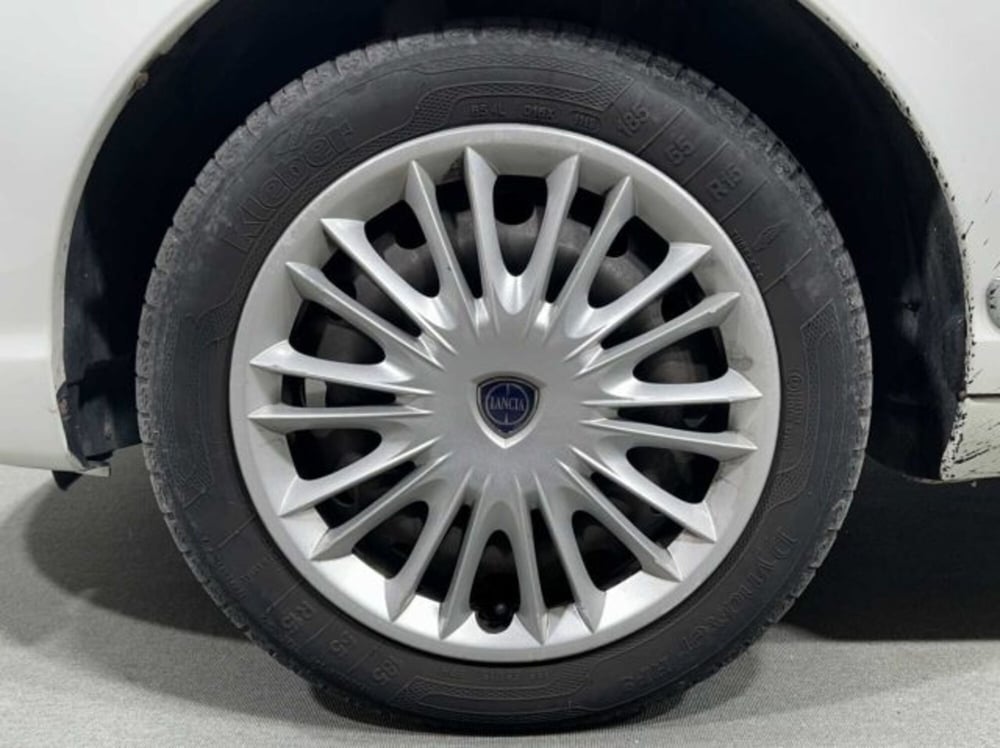 Lancia Ypsilon usata a Sondrio (9)