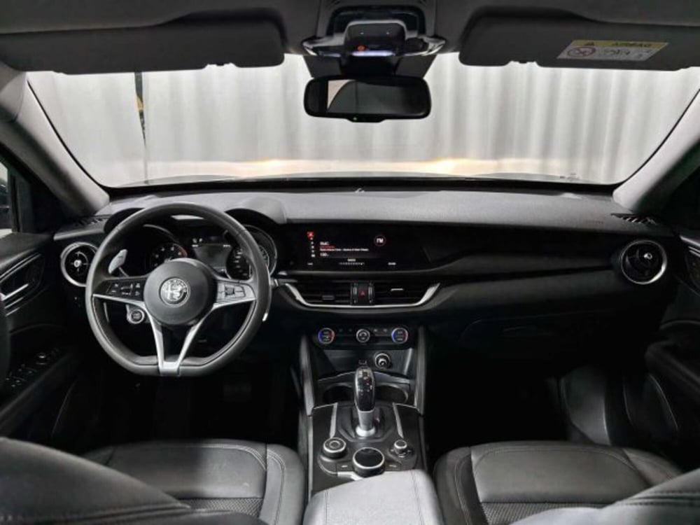 Alfa Romeo Stelvio usata a Sondrio (12)