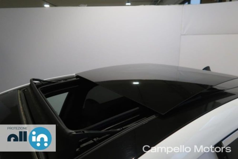 Maserati Grecale usata a Venezia (13)
