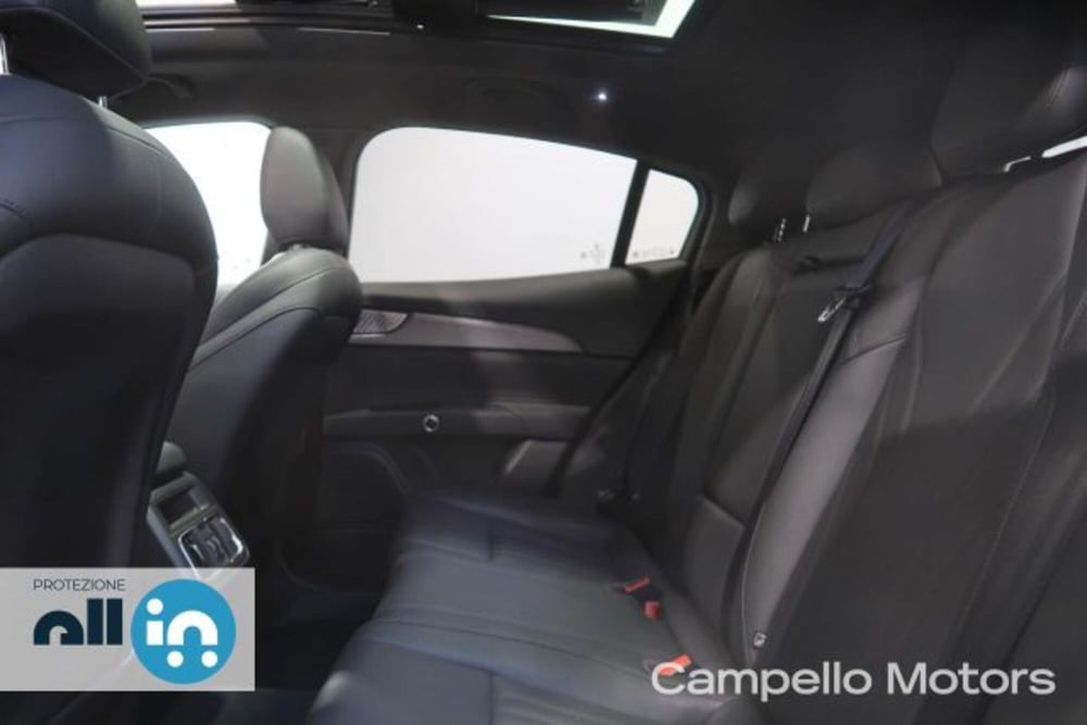 Maserati Grecale usata a Venezia (6)