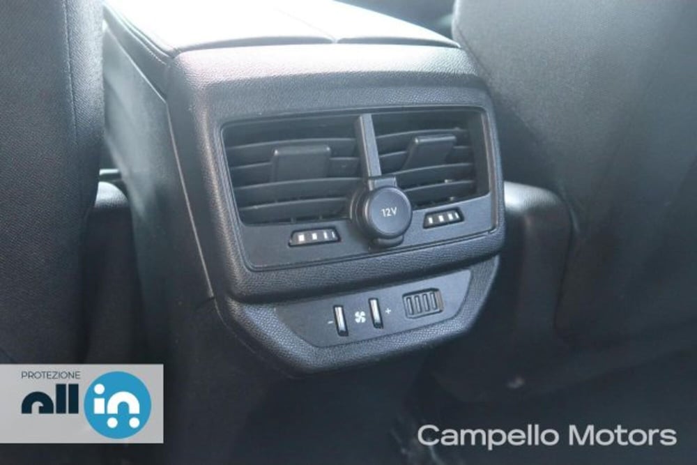 Peugeot 5008 usata a Venezia (15)