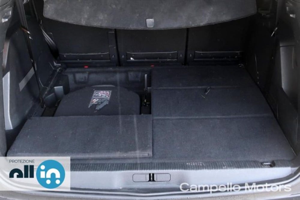 Peugeot 5008 usata a Venezia (17)