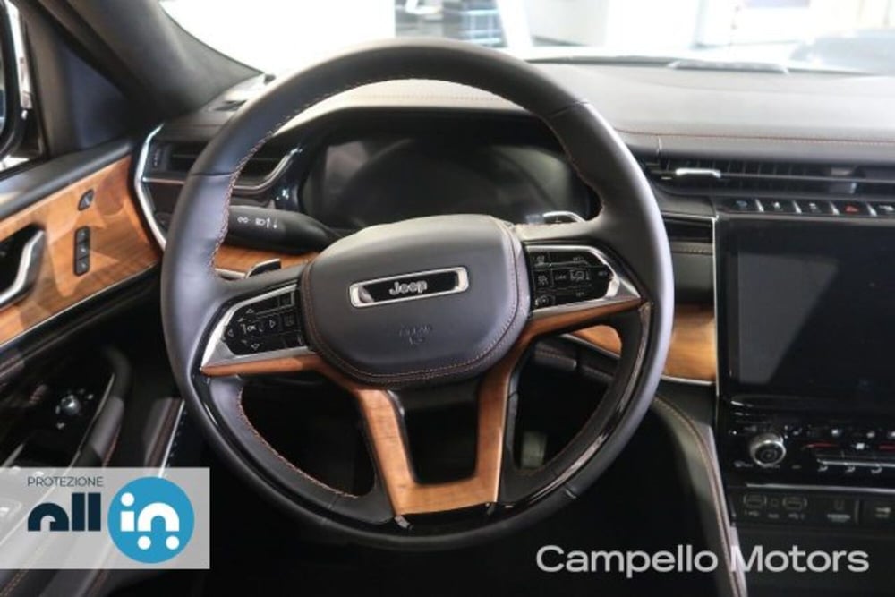 Jeep Grand Cherokee nuova a Venezia (7)
