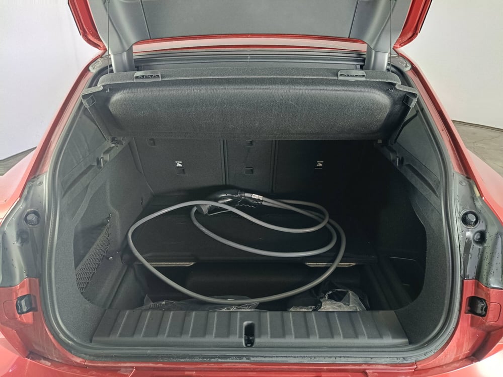 BMW iX2 usata a Ascoli Piceno (16)